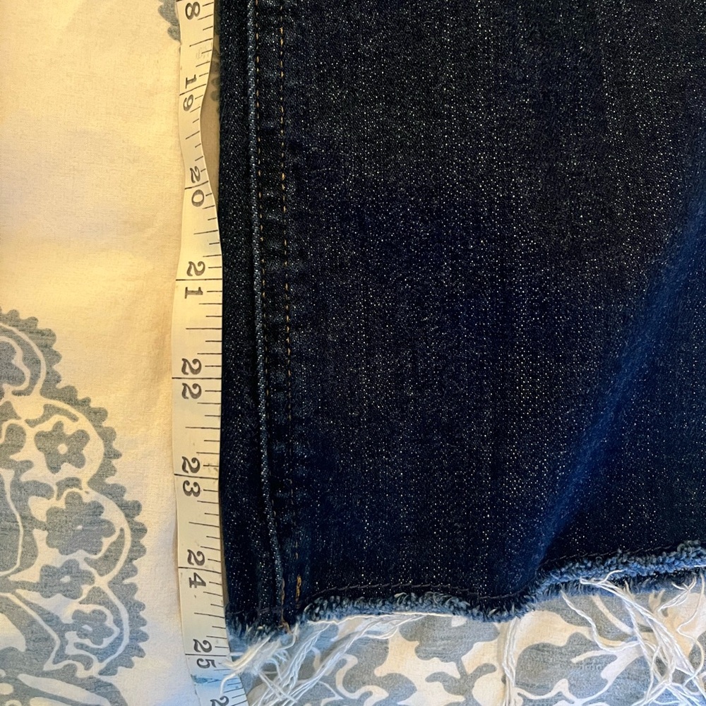 J. Crew 9” Demi Boot Cut Crop Jeans Raw Hem Size 30 Style BT563 - Picture 6 of 10